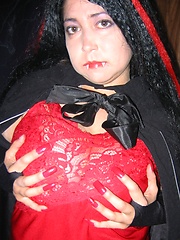 Vampire Masquerade with Busty Diana 34HH